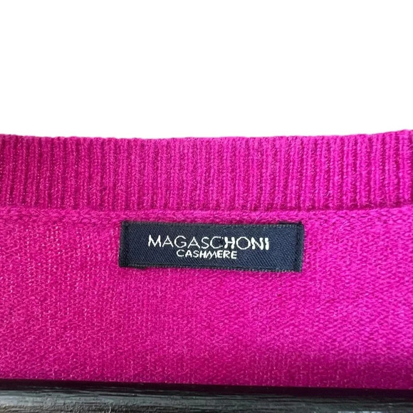Magaschoni Classic V Neck Sweater Magenta Purple Small Bright Bold Statement - Picture 3 of 5